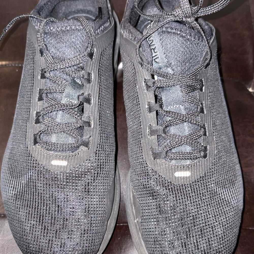 Nike Black Women's size 7.5 shoes